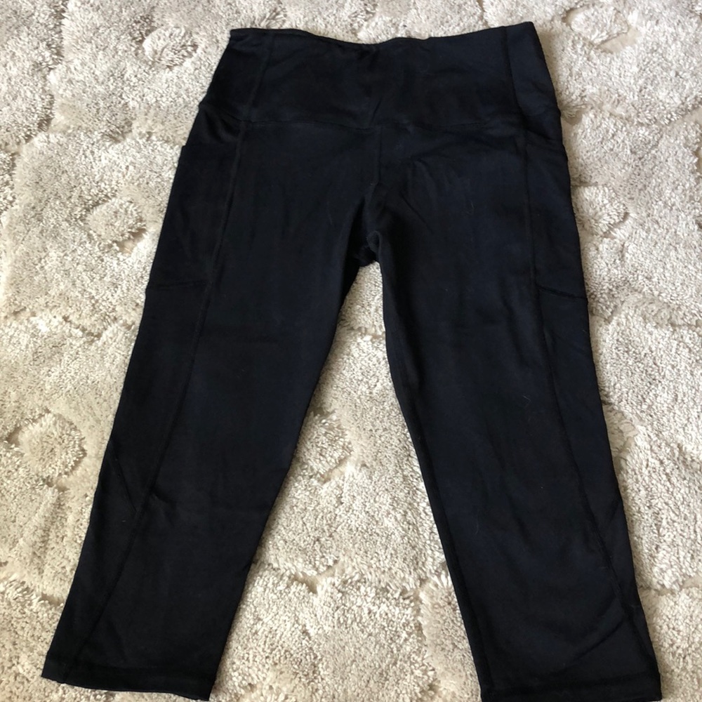 Senita Capri Workout Pants